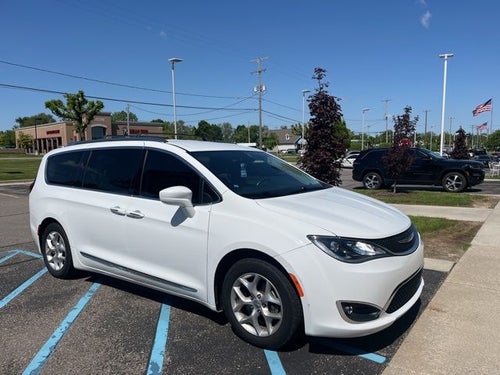 2018 Chrysler Pacifica Touring L Plus