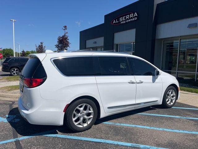 2018 Chrysler Pacifica Touring L Plus