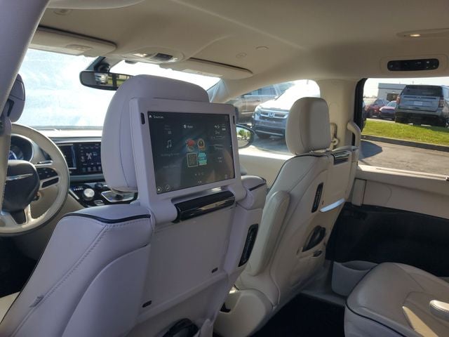 2020 Chrysler Pacifica Hybrid Limited