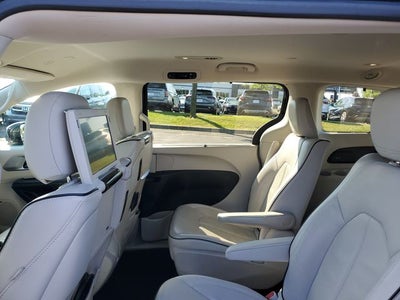 2020 Chrysler Pacifica Hybrid Limited