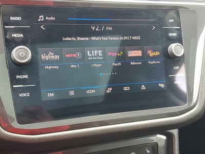 2023 Volkswagen Tiguan 2.0T SE