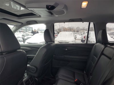 2019 Honda Pilot EX-L w/Navigation and Rear Entertainment System