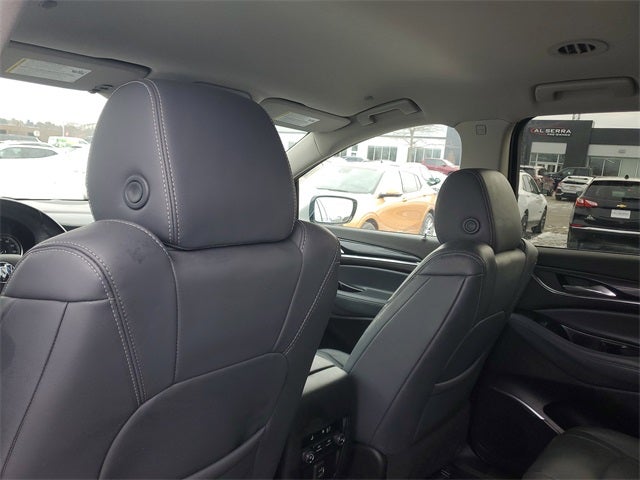 2021 Buick Enclave Essence