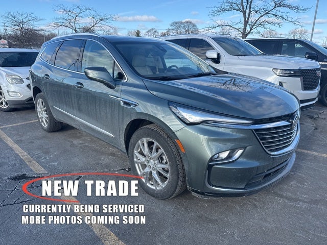 2022 Buick Enclave Essence