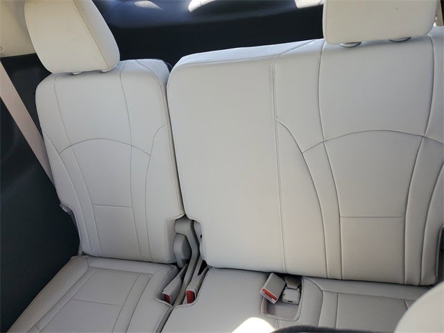 2022 Buick Enclave Essence