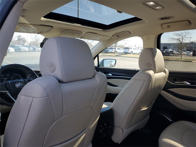 2022 Buick Enclave Essence