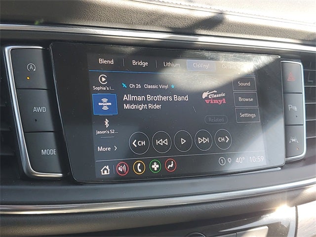 2022 Buick Enclave Essence