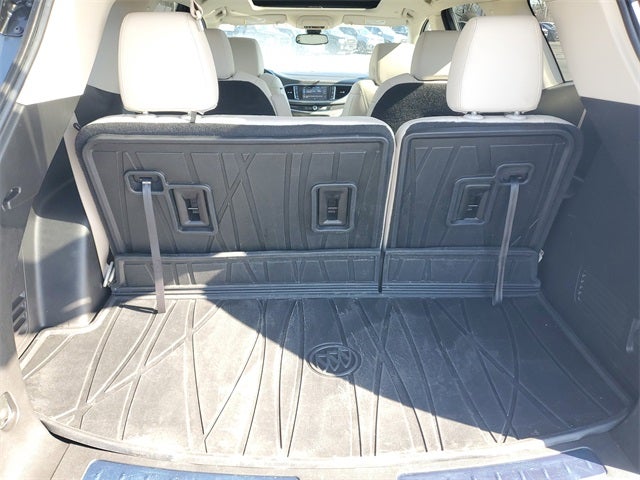 2022 Buick Enclave Essence