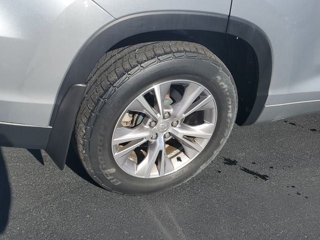 2014 Toyota Highlander LE Plus V6
