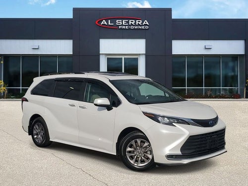 2024 Toyota Sienna LE 8 Passenger