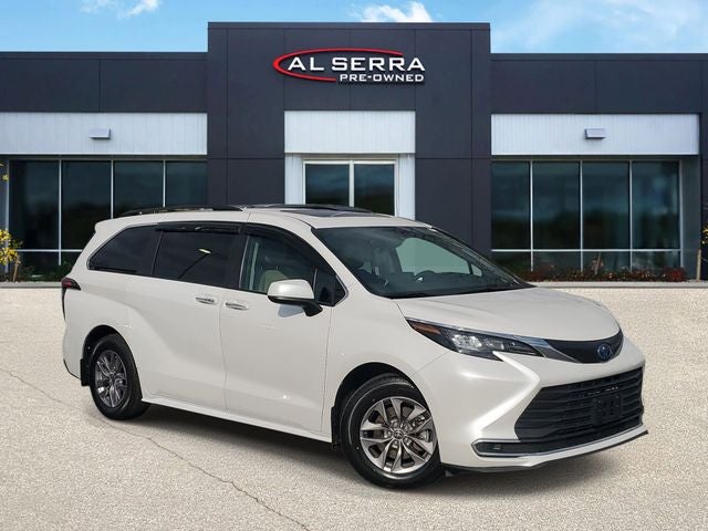 2024 Toyota Sienna LE 8 Passenger