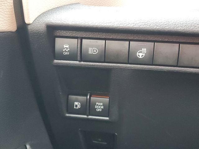 2024 Toyota Sienna LE 8 Passenger