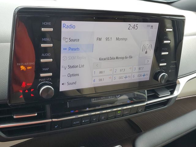 2024 Toyota Sienna LE 8 Passenger