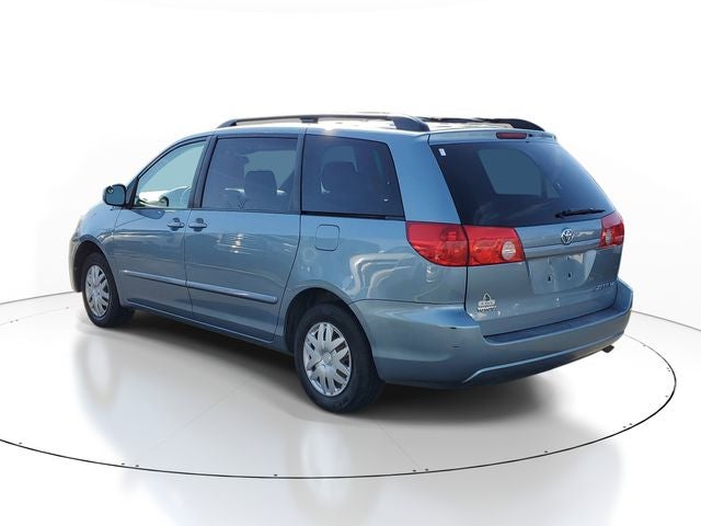 2006 Toyota Sienna Base