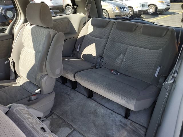 2006 Toyota Sienna Base