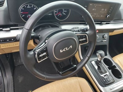 2024 Kia Carnival LX