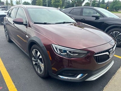 2019 Buick Regal TourX Essence